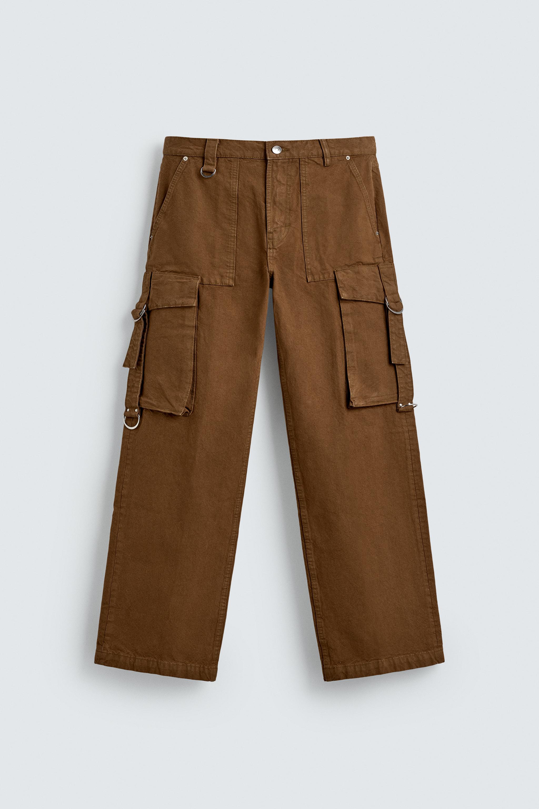 CARGO PANTS WITH POCKETS